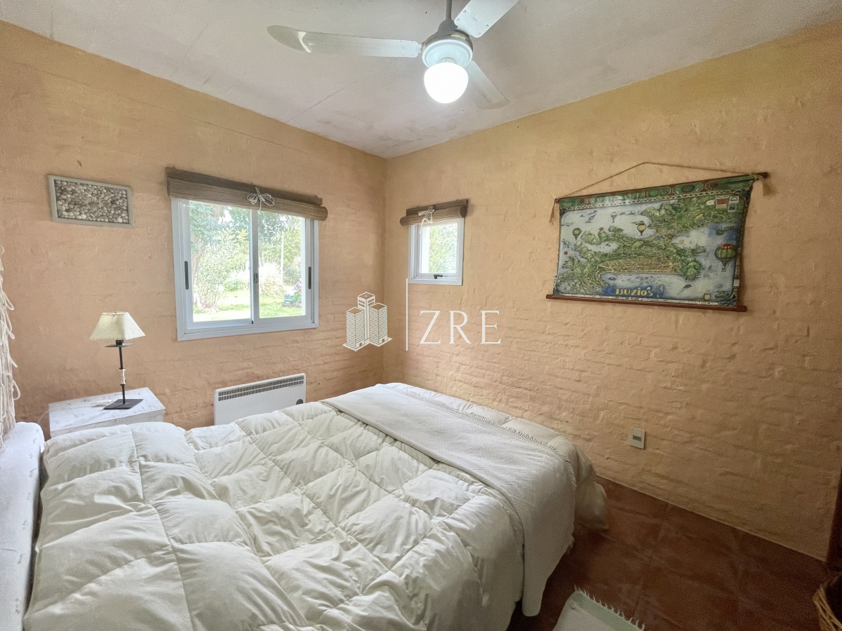 Casa ID.203 - Venta casa - 4 dormitorios. Piriapolis - Bella Vista 