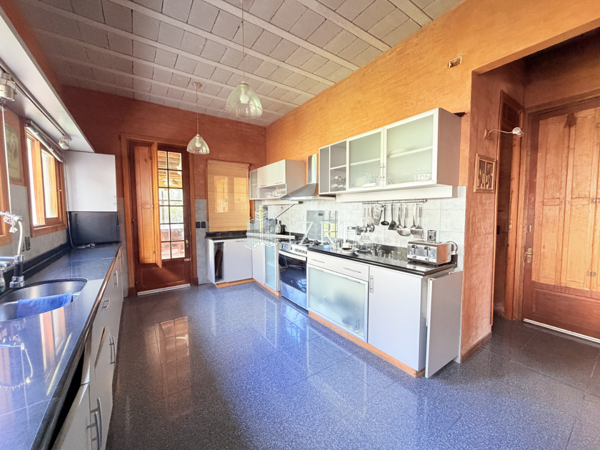 Casa ID.793 - Venta casa en  Barrio Privado La Arbolada Cinco Dormitorios Pisicina