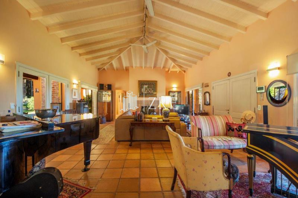 Casa ID.392 - Venta casa tipo chacra en Laguna del Diario, Punta del Este.