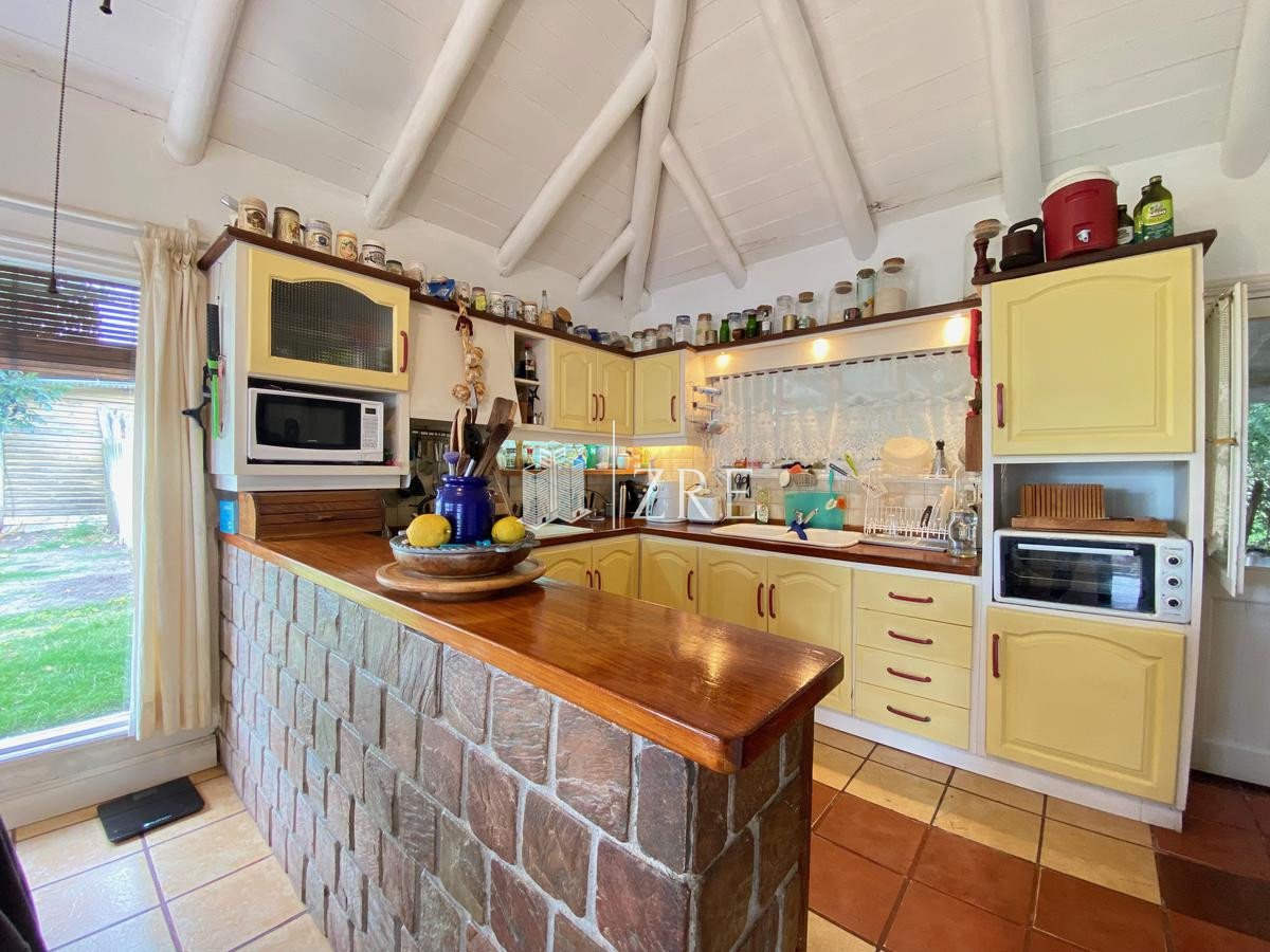 Casa ID.807 - Venta Casa - 5 Dormitorios 3 baños - Pileta - La Barra 
