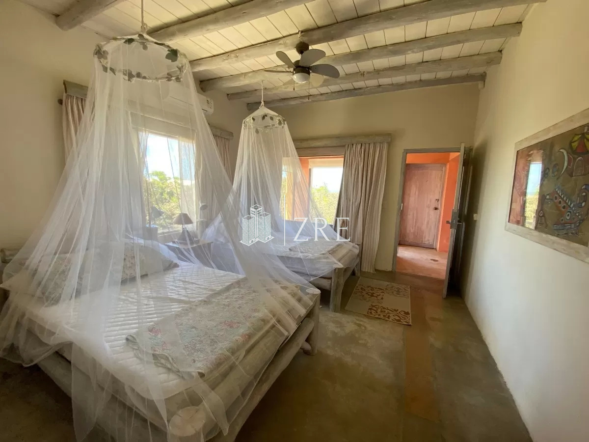 Casa ID.192 - Casa en venta 7 dormitorios Punta Piedras
