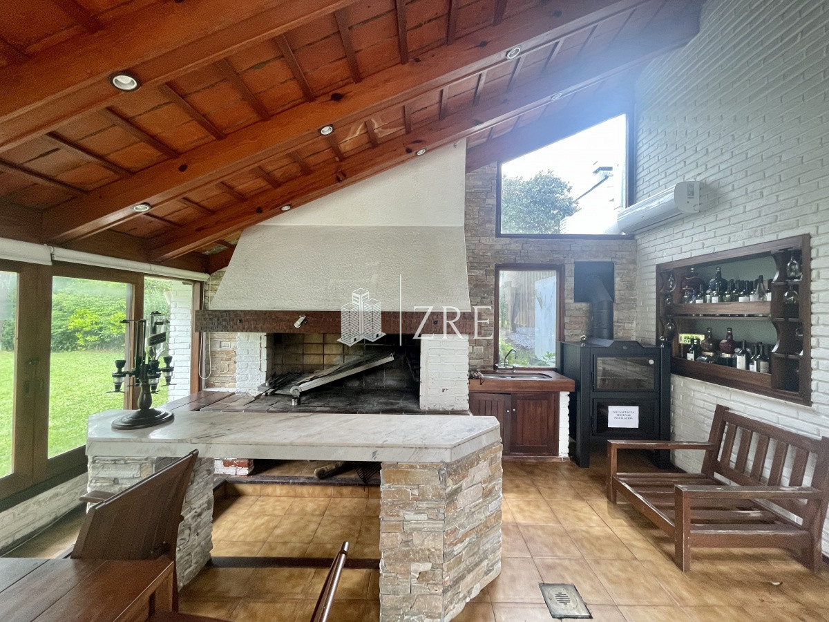 Casa ID.466 - Venta casa 8 dormitorios Punta del Este