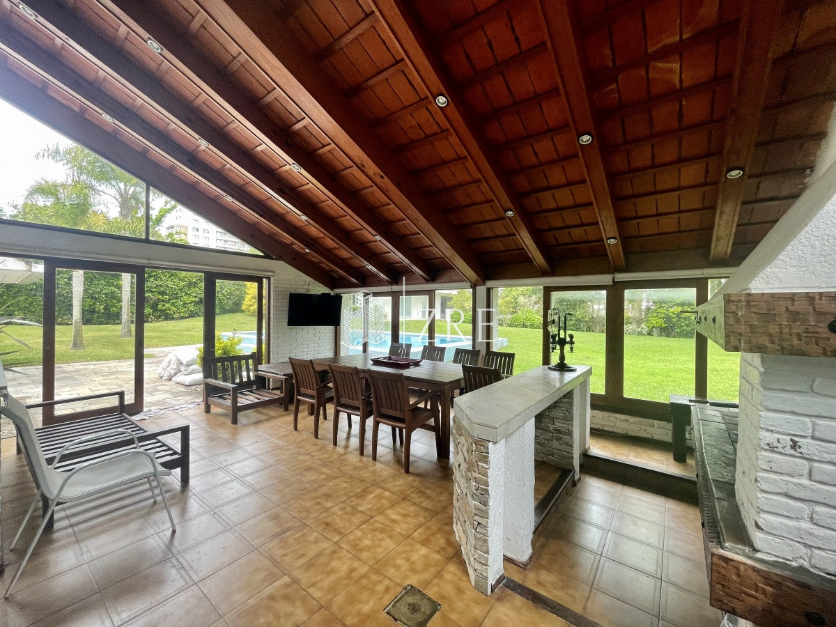 Casa ID.466 - Venta casa 8 dormitorios Punta del Este