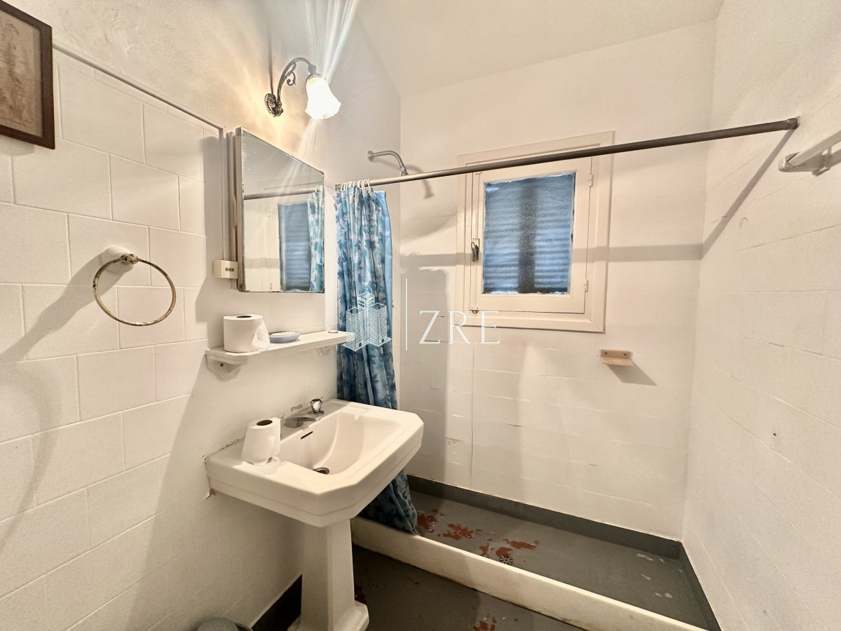 Casa ID.798 - Venta casa 7 dormitorios. Playa brava, Punta del Este