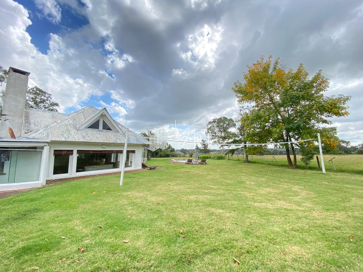 Casa ID.807 - Venta Casa - 5 Dormitorios 3 baños - Pileta - La Barra 