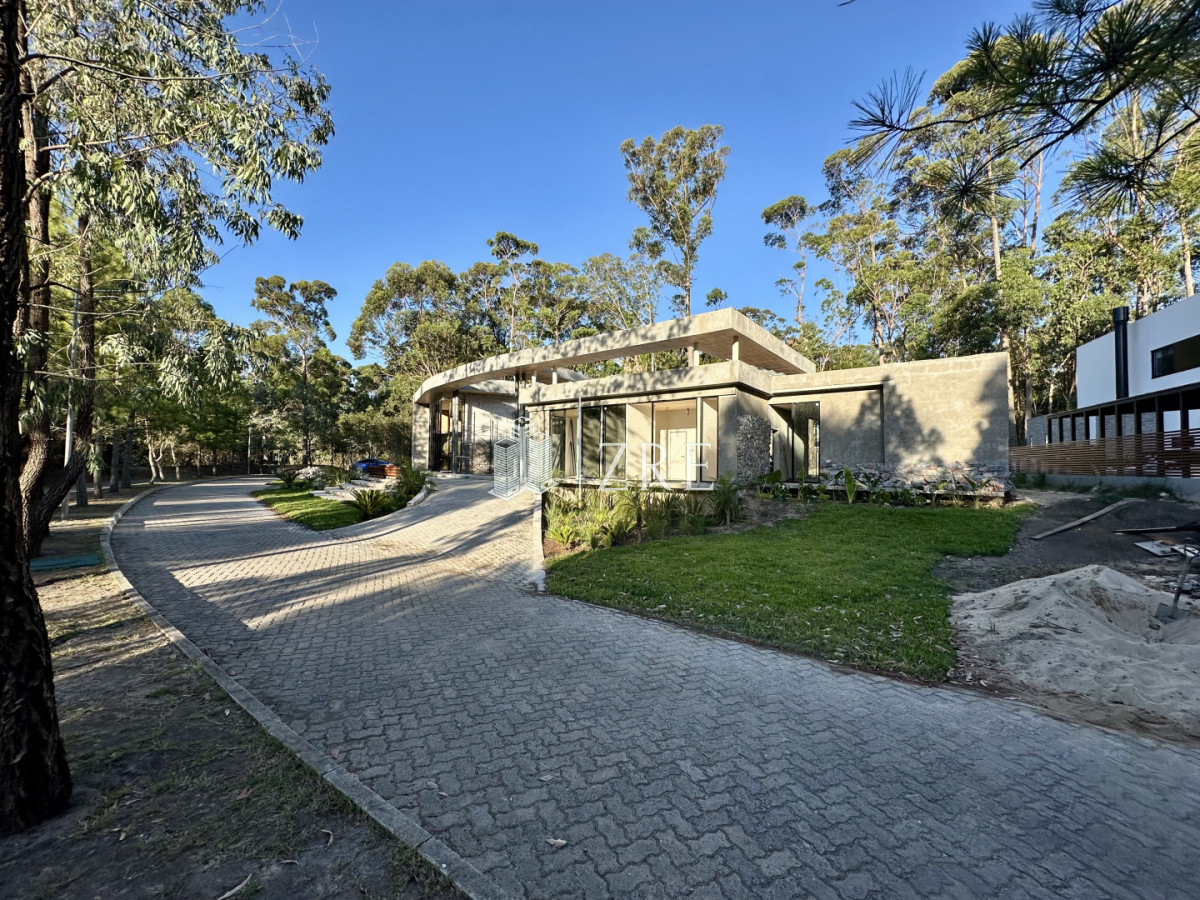 Casa ID.627 - Venta casa 5 dormitorios 