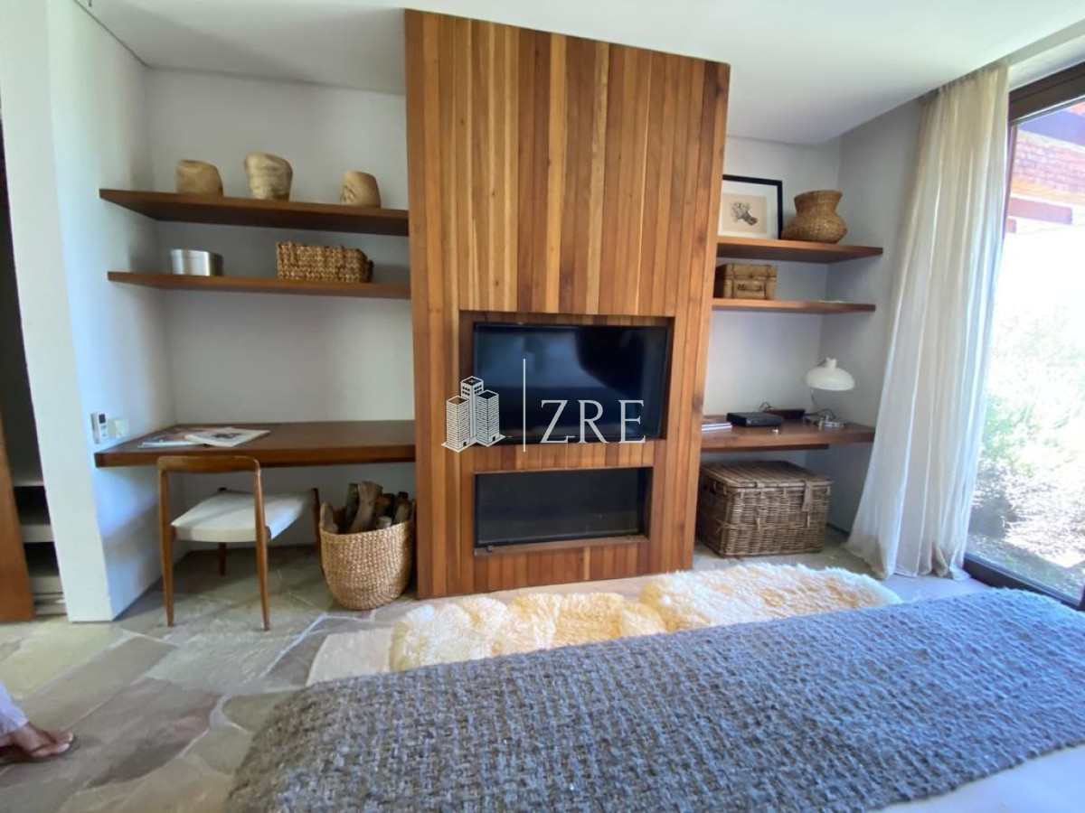 Casa ID.803 - Casa en Venta - 4 Suite-  sauna - piscina - Fasano Las Piedras  
