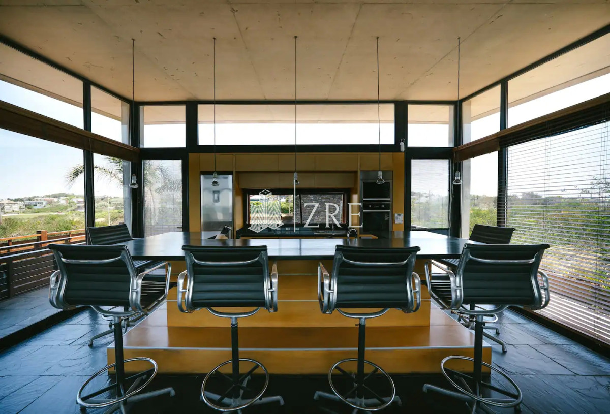 Casa ID.1349 - Alquiler casa 4 dormitorios Punta Piedras, Manantiales. 