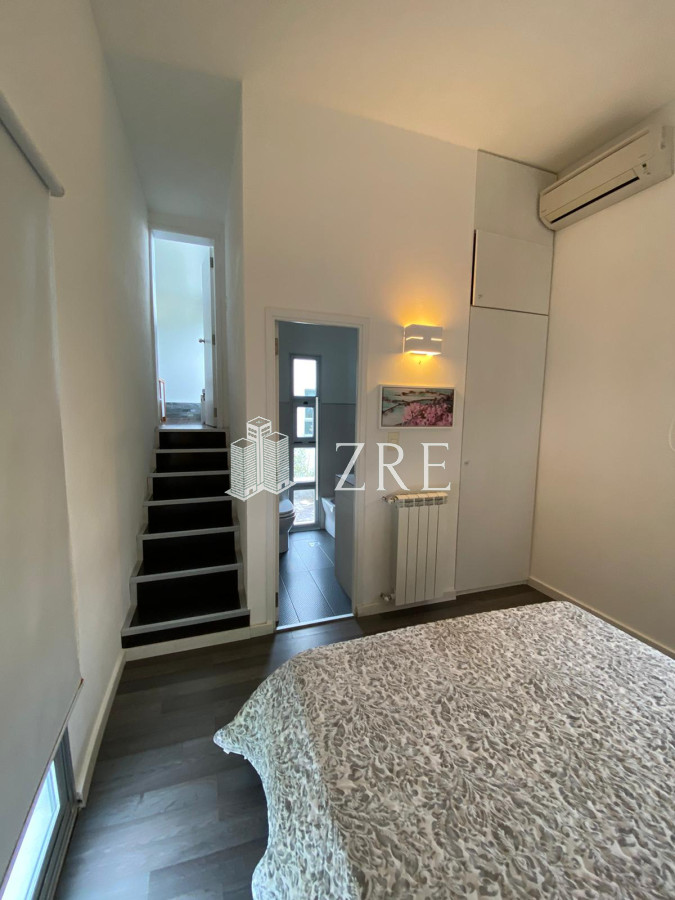 Casa ID.919 - Venta y alquiler casa 5 dormitorios. Playa brava, Punta del Este.