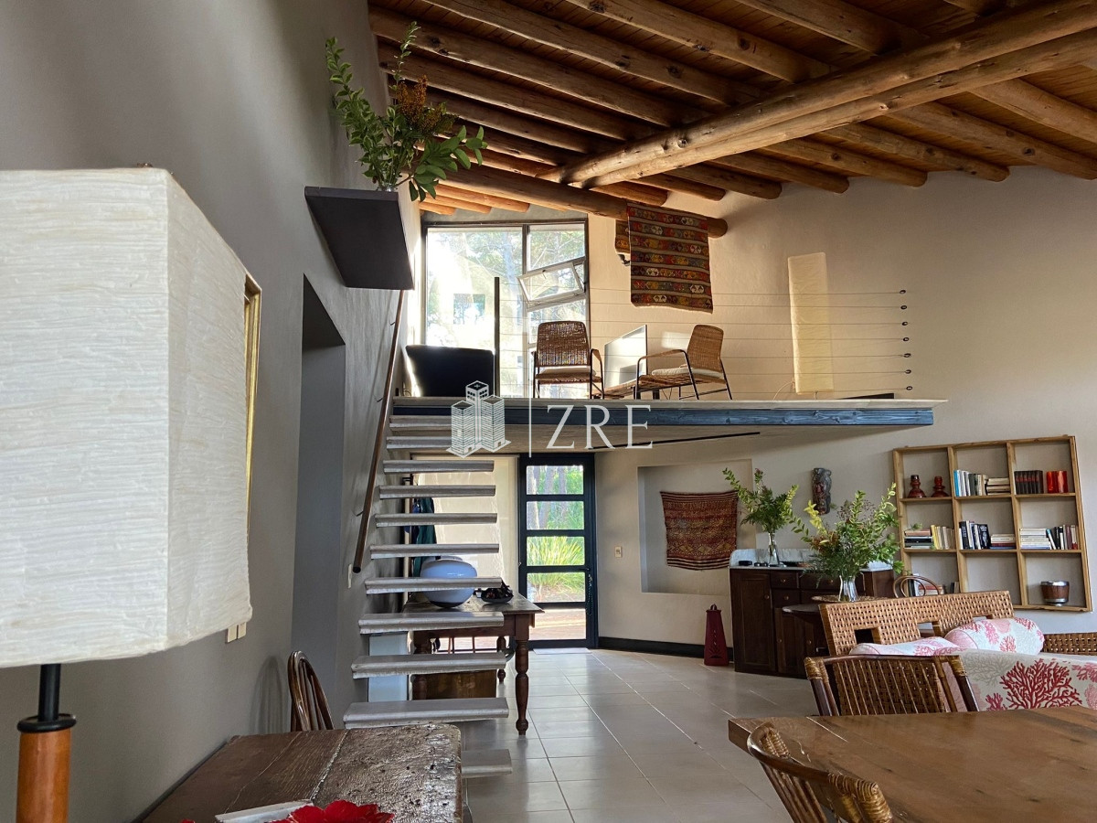 Casa ID.281 - Venta casa 4 dormitorios Laguna Blanca
