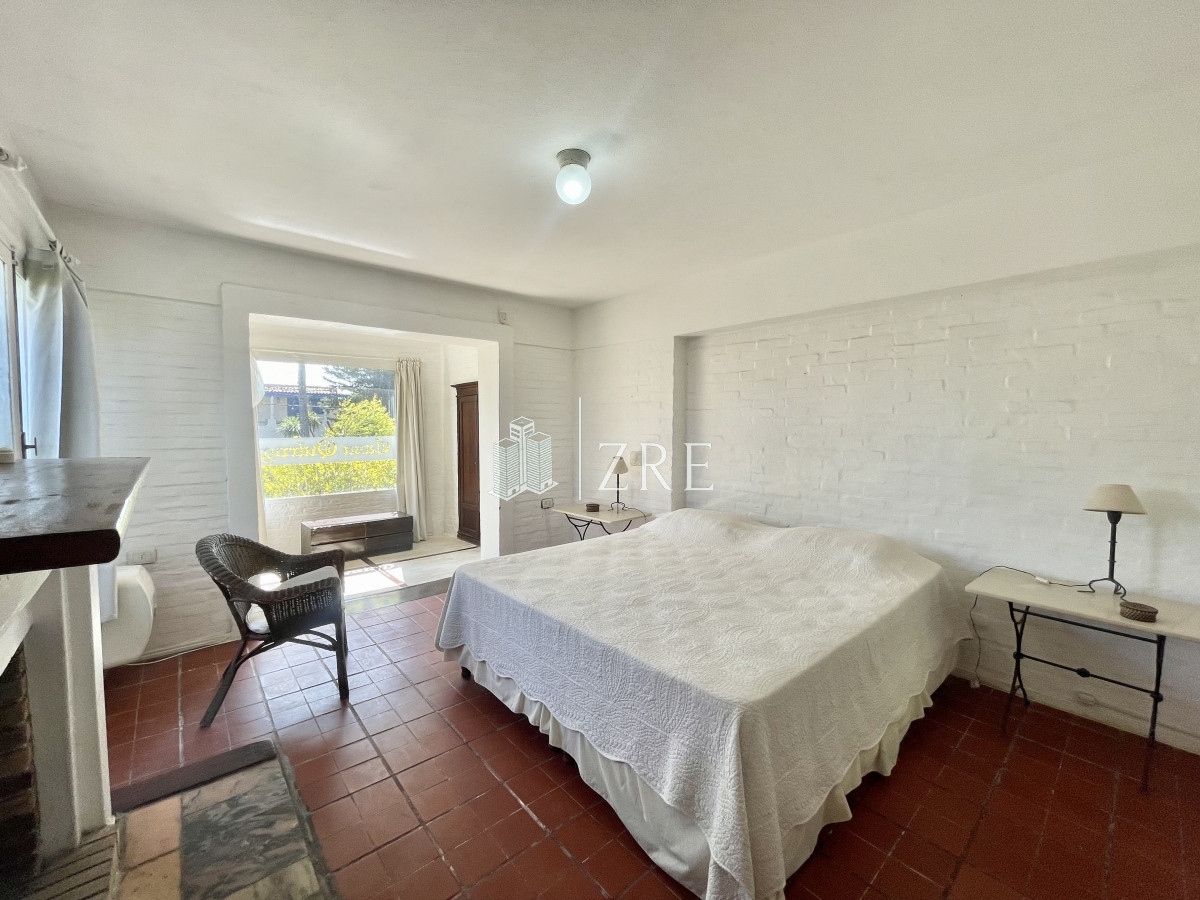 Casa ID.173 - Venta casa 5 dormitorios. Montoya, La barra. 
