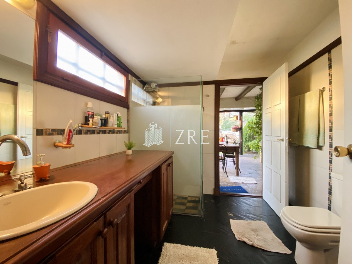 Casa ID.301 - Venta casa 3 dormitorios. Pinares Punta del Este. 