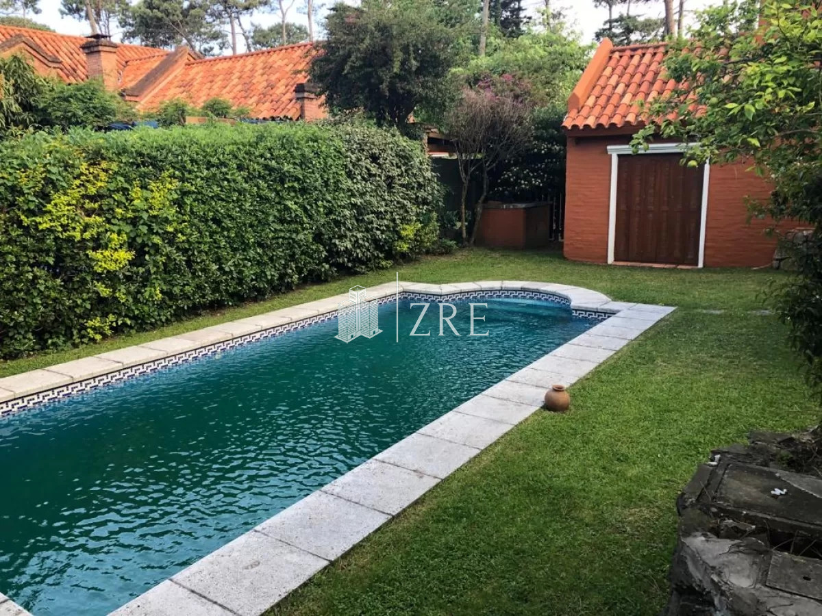 Casa ID.439 - VENTA CASA 3 DORMITORIOS