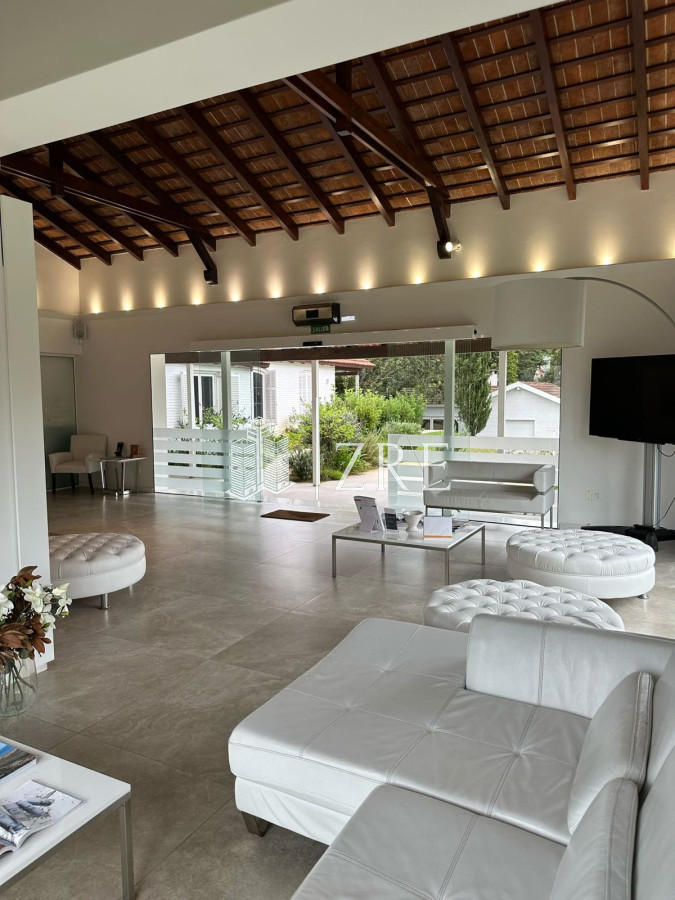 Casa ID.589 - Venta Casa 9 dormitorios