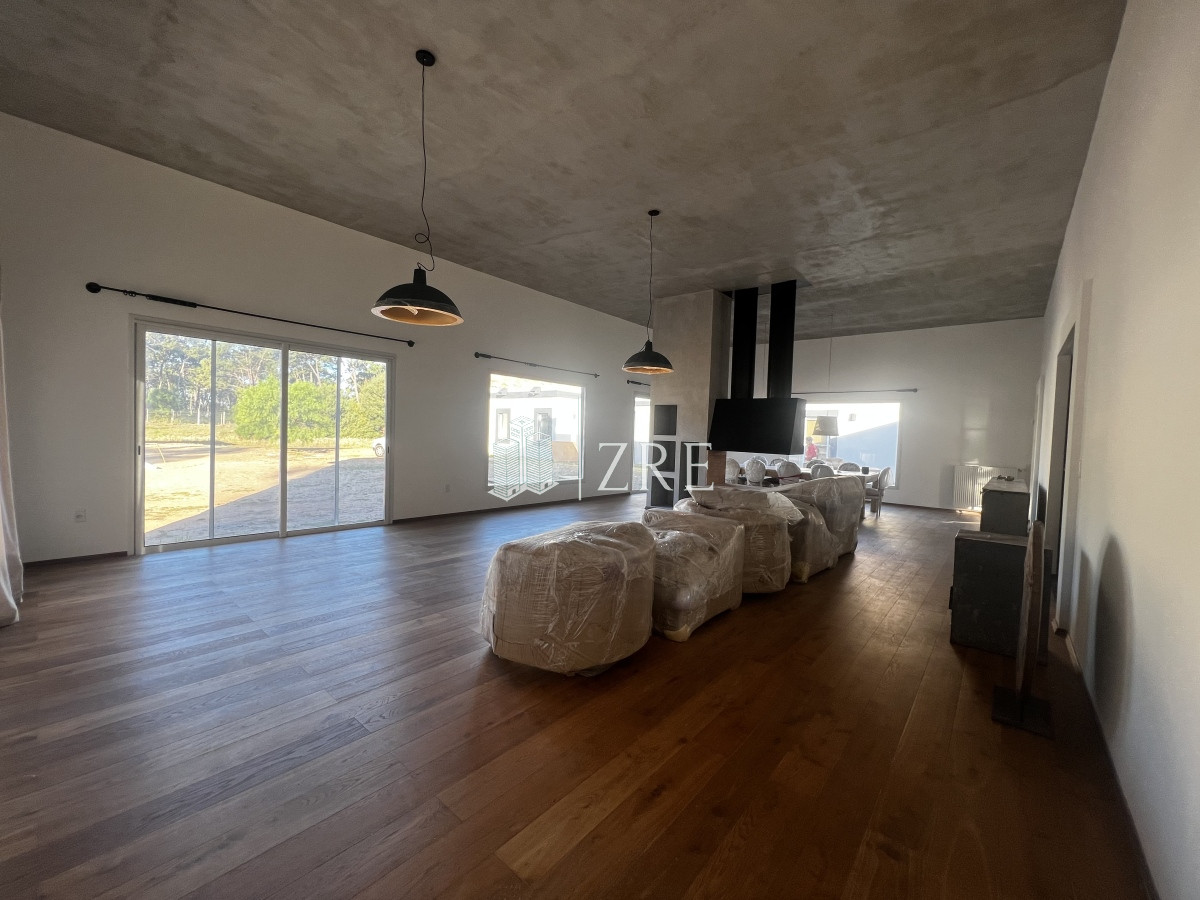 Casa ID.764 - Venta Casa La Barra, Maldonado