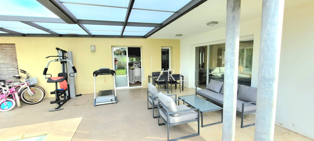 Casa ID.282 - Venta casa 4 dormitorios, Marly Punta del Este. 