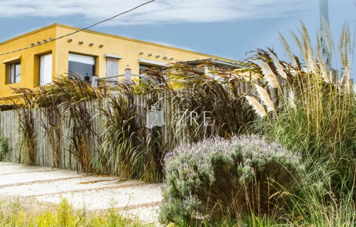 Casa ID.192 - Casa en venta 7 dormitorios Punta Piedras
