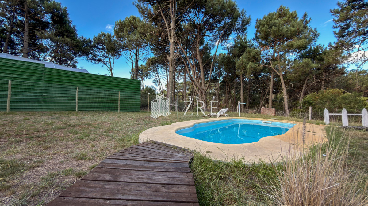 Casa ID.1352 - Casa en venta  4 dormitorios - Club del Lago 