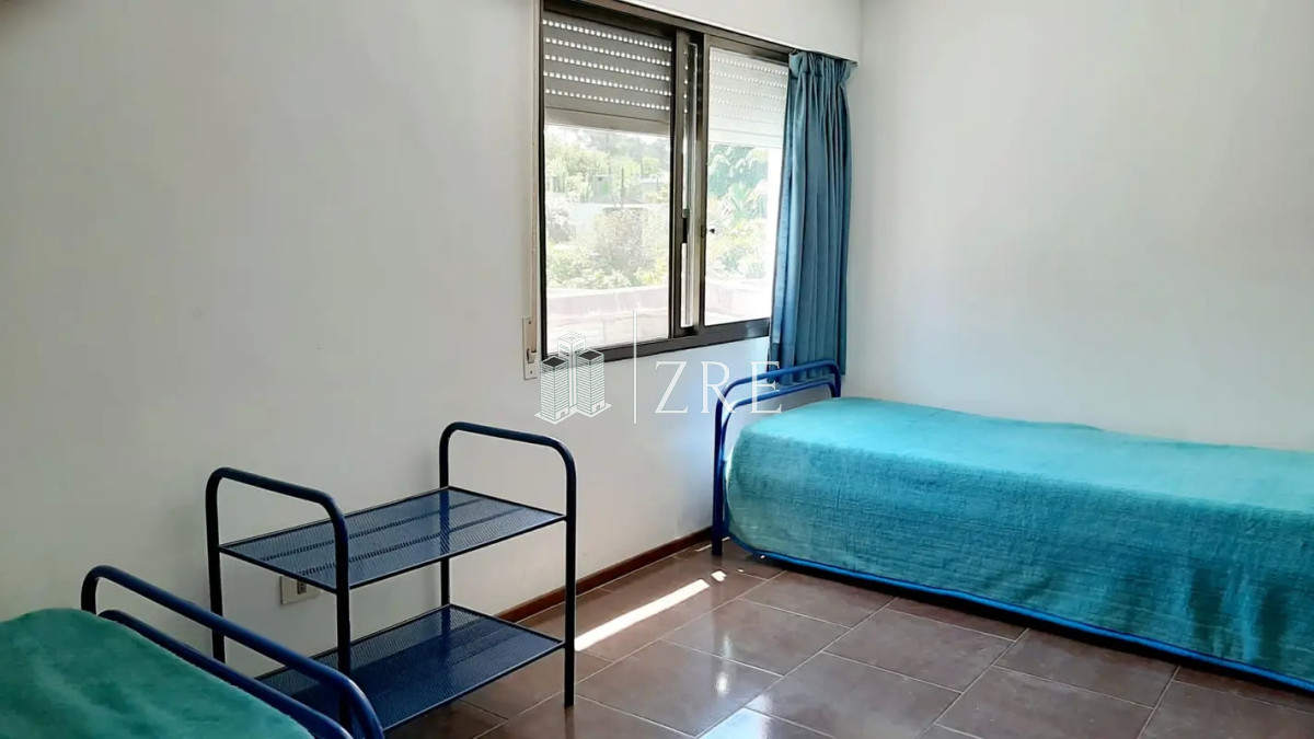 Casa ID.62 - Venta casa a media cuadra de la playa, 5 dorm, 4 baños y servicio
