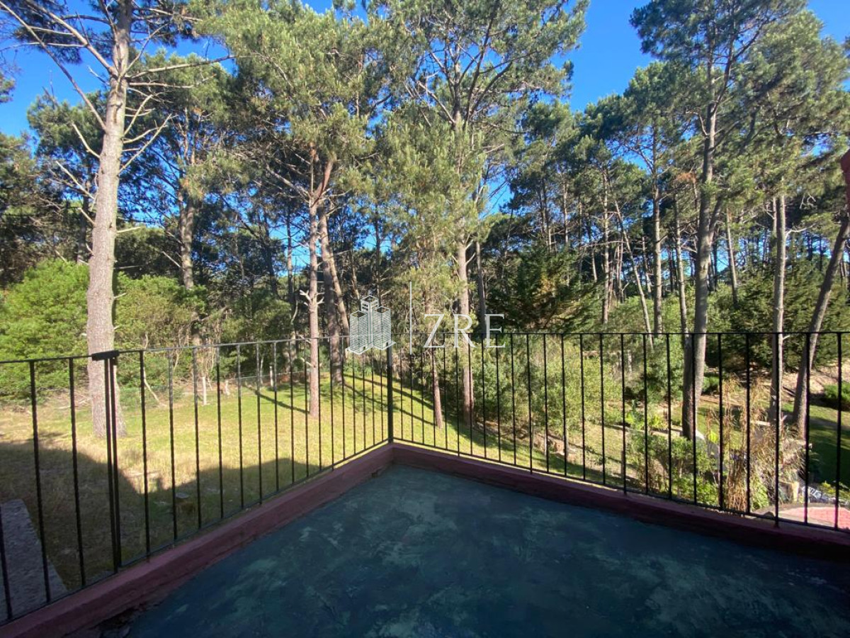 Casa ID.1352 - Casa en venta  4 dormitorios - Club del Lago 