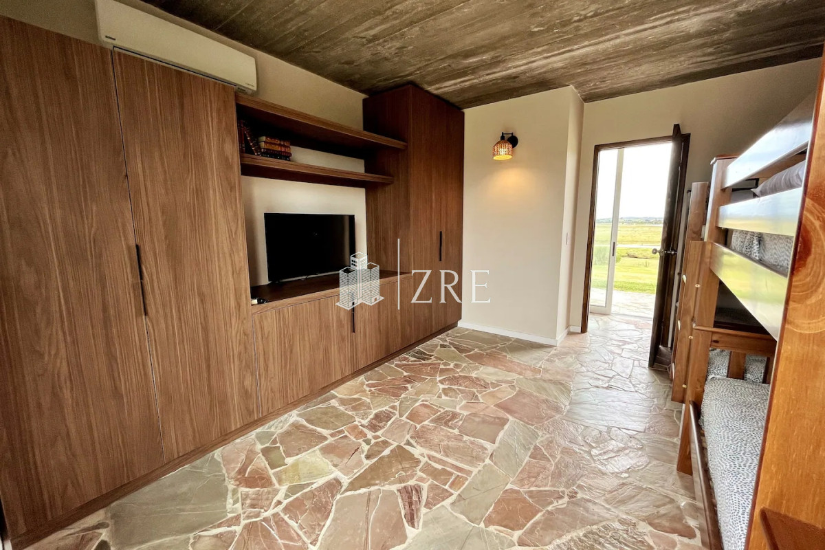 Casa ID.755 - Venta casa en lujoso barrio privado La Barra