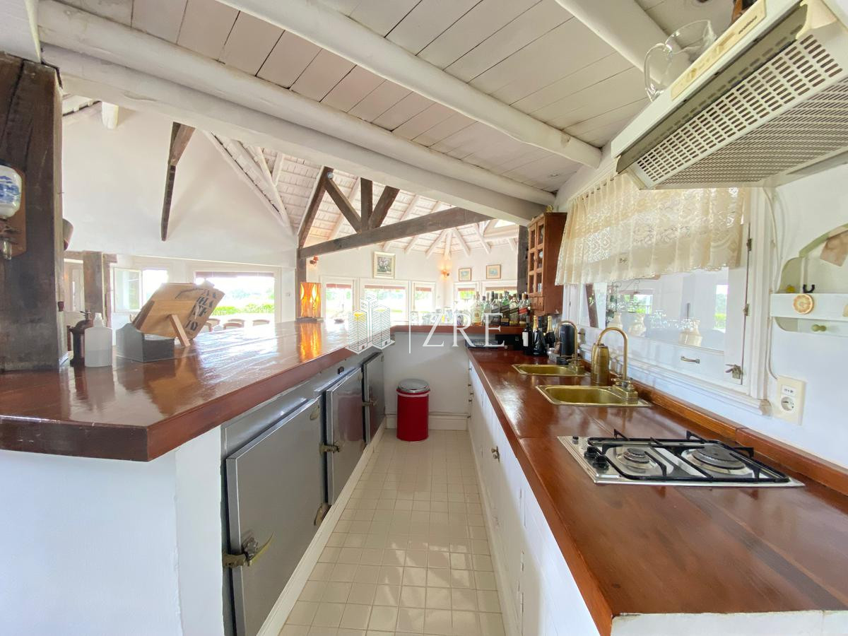 Casa ID.807 - Venta Casa - 5 Dormitorios 3 baños - Pileta - La Barra 
