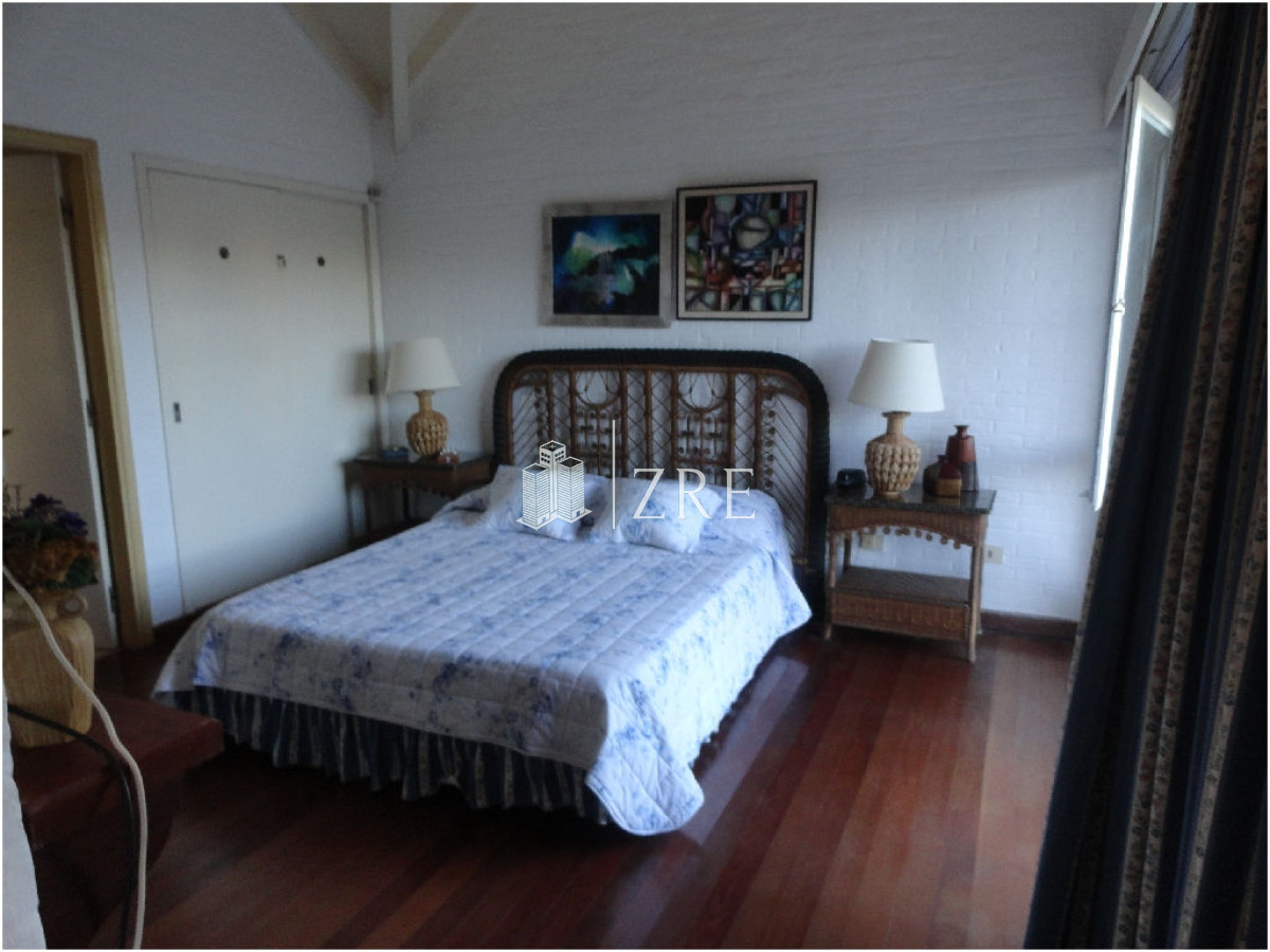 Casa ID.397 - Venta y alquiler Casa en Zona de playa mansa, a 50 ms del mar. Punta del Este. 