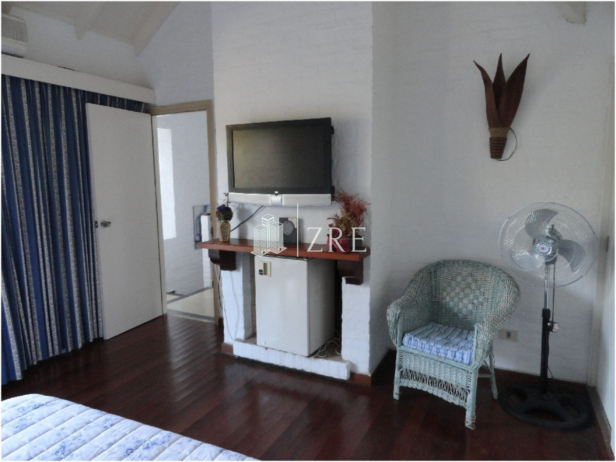 Casa ID.397 - Venta y alquiler Casa en Zona de playa mansa, a 50 ms del mar. Punta del Este. 