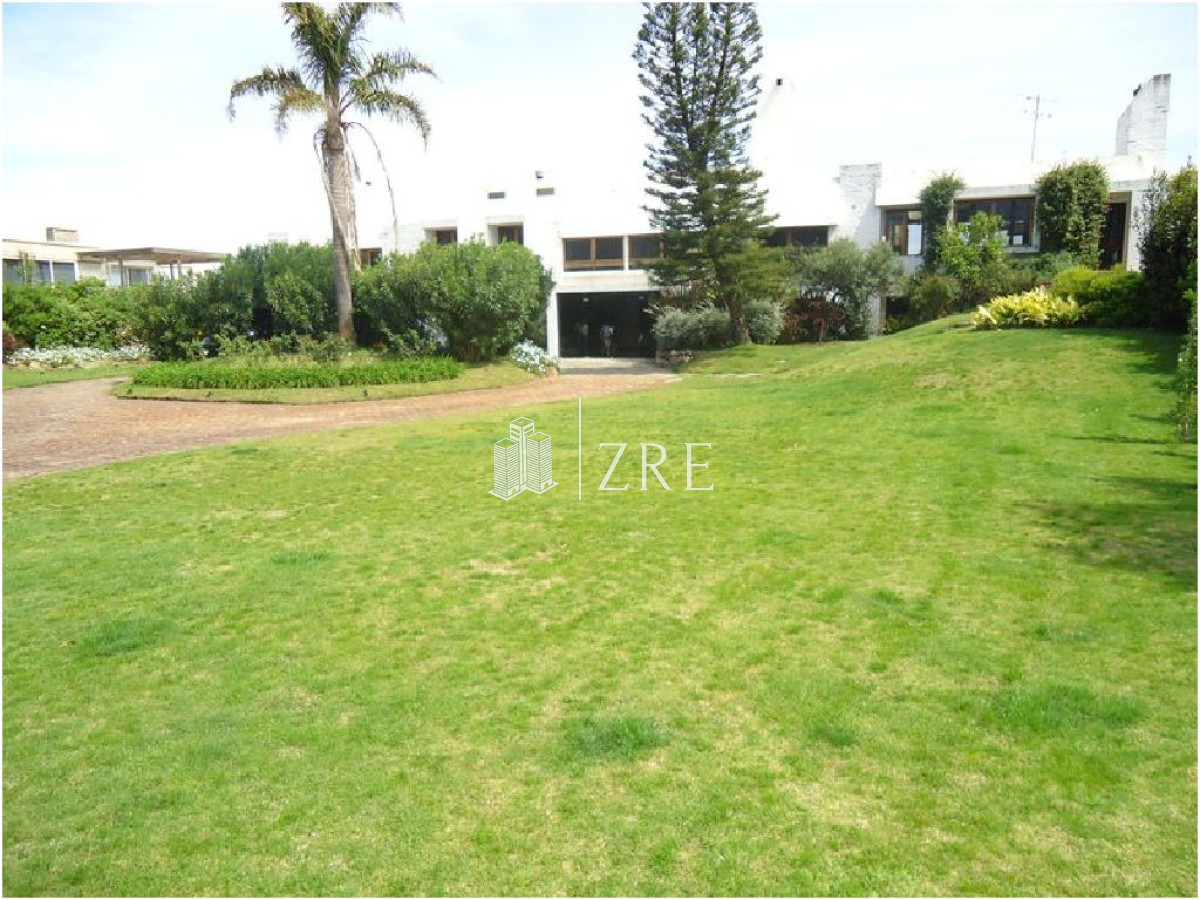 Casa ID.404 - Venta apartamento primera linea solanas