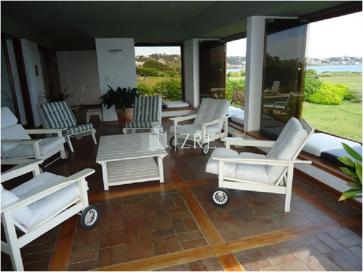 Casa ID.404 - Venta apartamento primera linea solanas