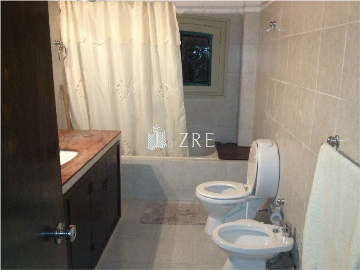 Casa ID.399 - CASA EN VENTA Y ALQUILER!!!    Ubicado en pinares a solo 100m del mar