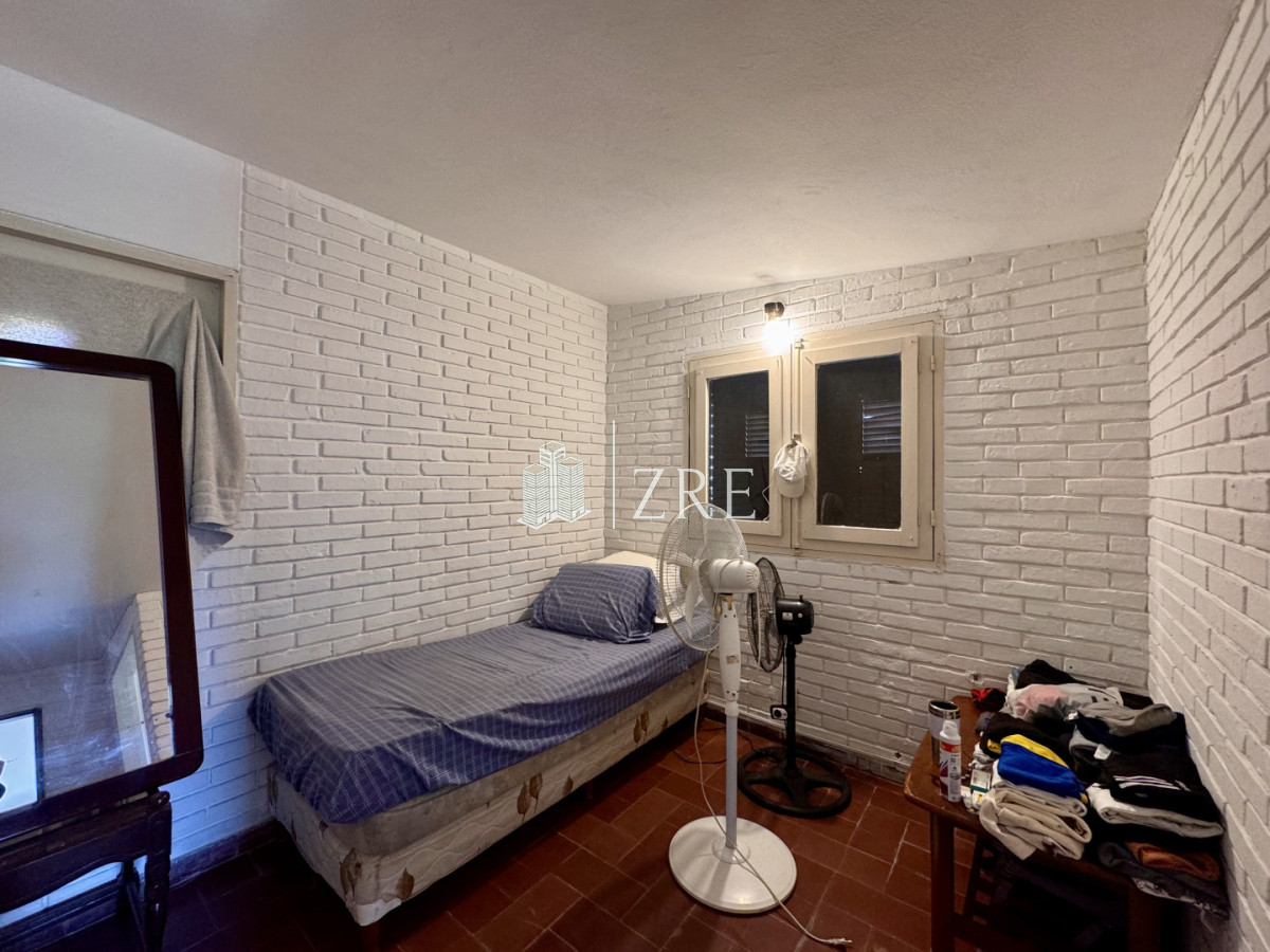 Casa ID.1350 - Venta casa 7 dormitorios, Cantegril, Punta del Este