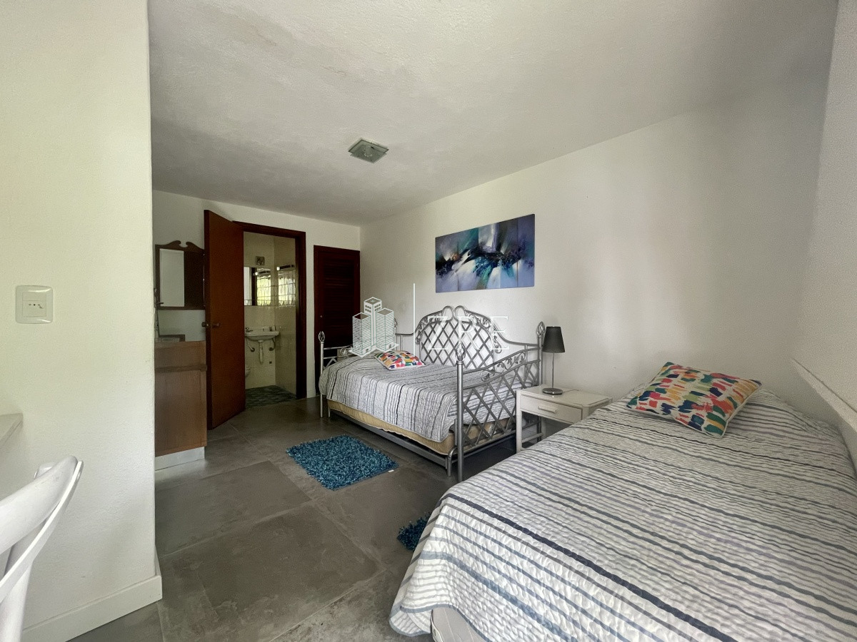 Casa ID.466 - Venta casa 8 dormitorios Punta del Este