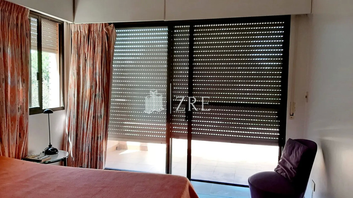 Casa ID.62 - Venta casa a media cuadra de la playa, 5 dorm, 4 baños y servicio