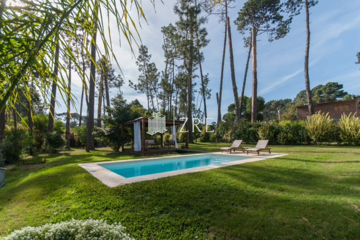 Casa ID.720 - Venta y alquiler espectacular casa en Parque Burnett, Maldonado