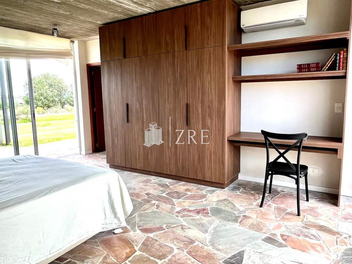 Casa ID.755 - Venta casa en lujoso barrio privado La Barra