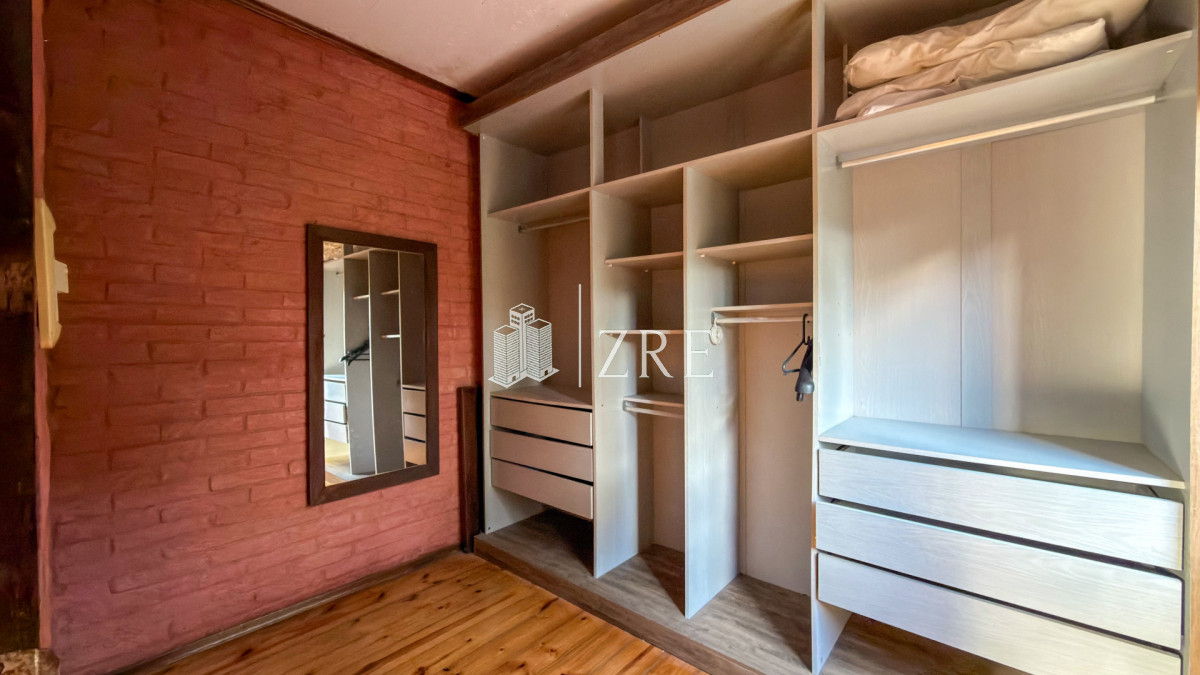 Casa ID.1352 - Casa en venta  4 dormitorios - Club del Lago 