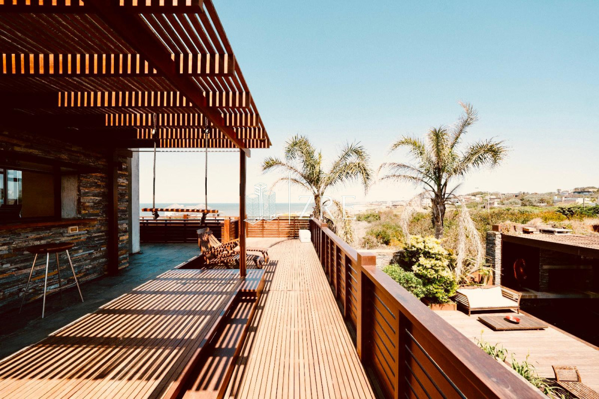 Casa ID.1349 - Alquiler casa 4 dormitorios Punta Piedras, Manantiales. 