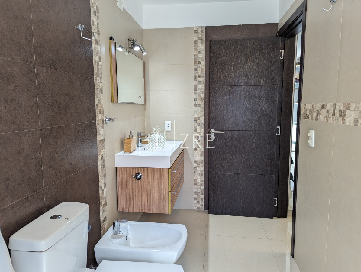 Casa ID.720 - Venta y alquiler espectacular casa en Parque Burnett, Maldonado