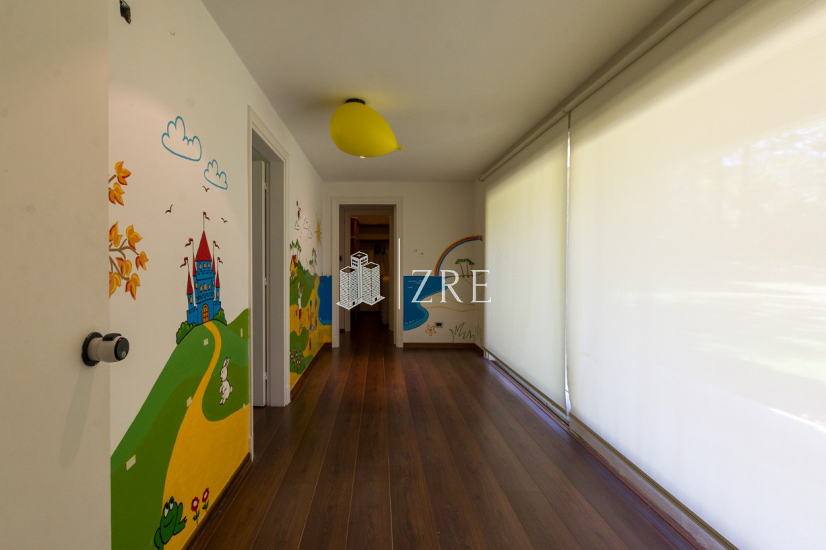 Casa ID.508 - Venta residencia en Playa Mansa Punta del Este