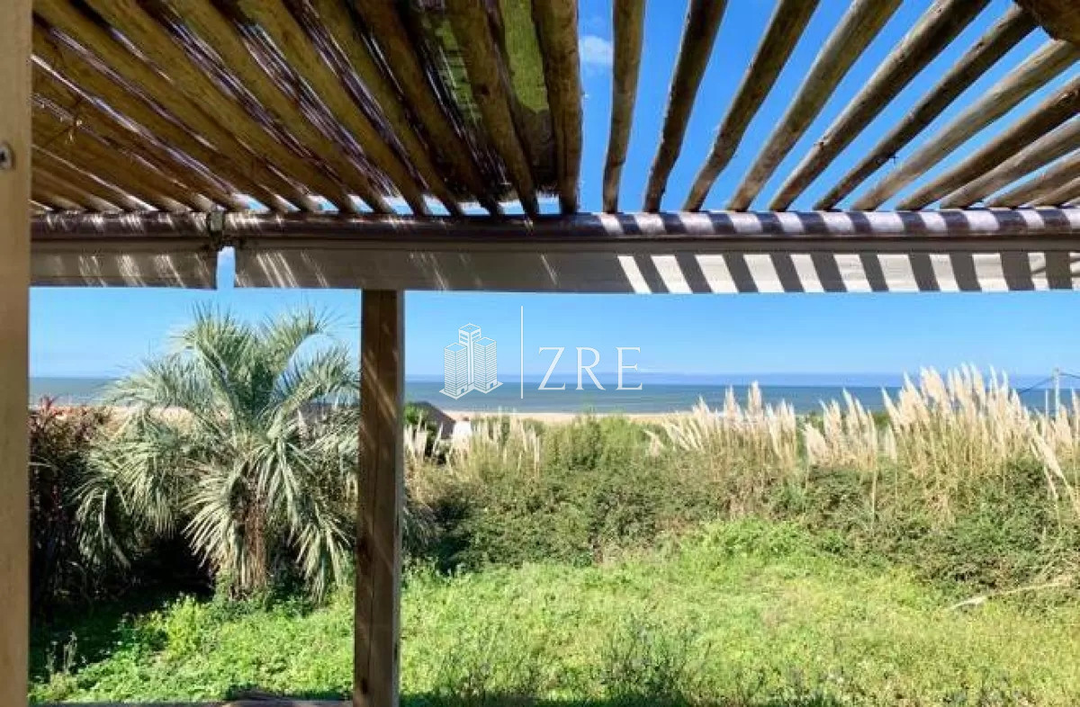 Casa ID.192 - Casa en venta 7 dormitorios Punta Piedras