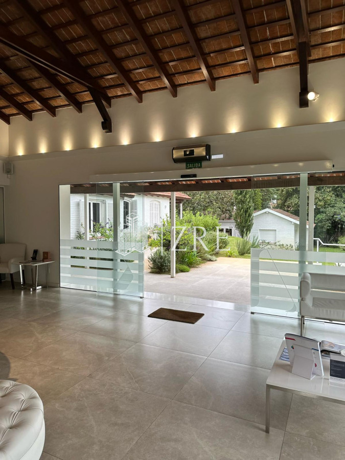 Casa ID.589 - Venta Casa 9 dormitorios
