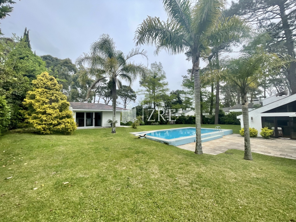 Casa ID.466 - Venta casa 8 dormitorios Punta del Este