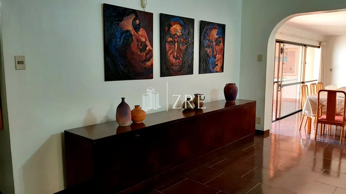 Casa ID.62 - Venta casa a media cuadra de la playa, 5 dorm, 4 baños y servicio