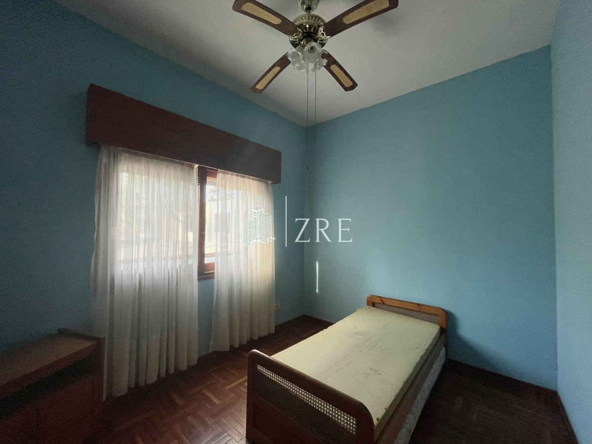 Casa ID.231 - Venta casa 4 dormitorios playa mansa Punta del Este
