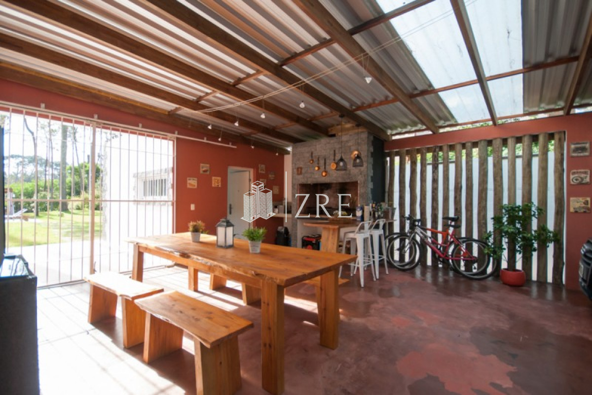 Casa ID.720 - Venta y alquiler espectacular casa en Parque Burnett, Maldonado