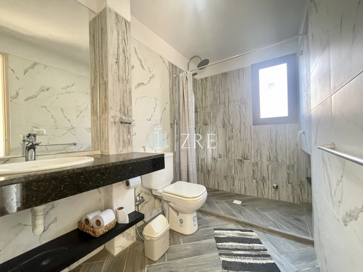 Casa ID.185 - Venta Casa - 3 dormitorios - Pileta y parrillero - Piriapolis 