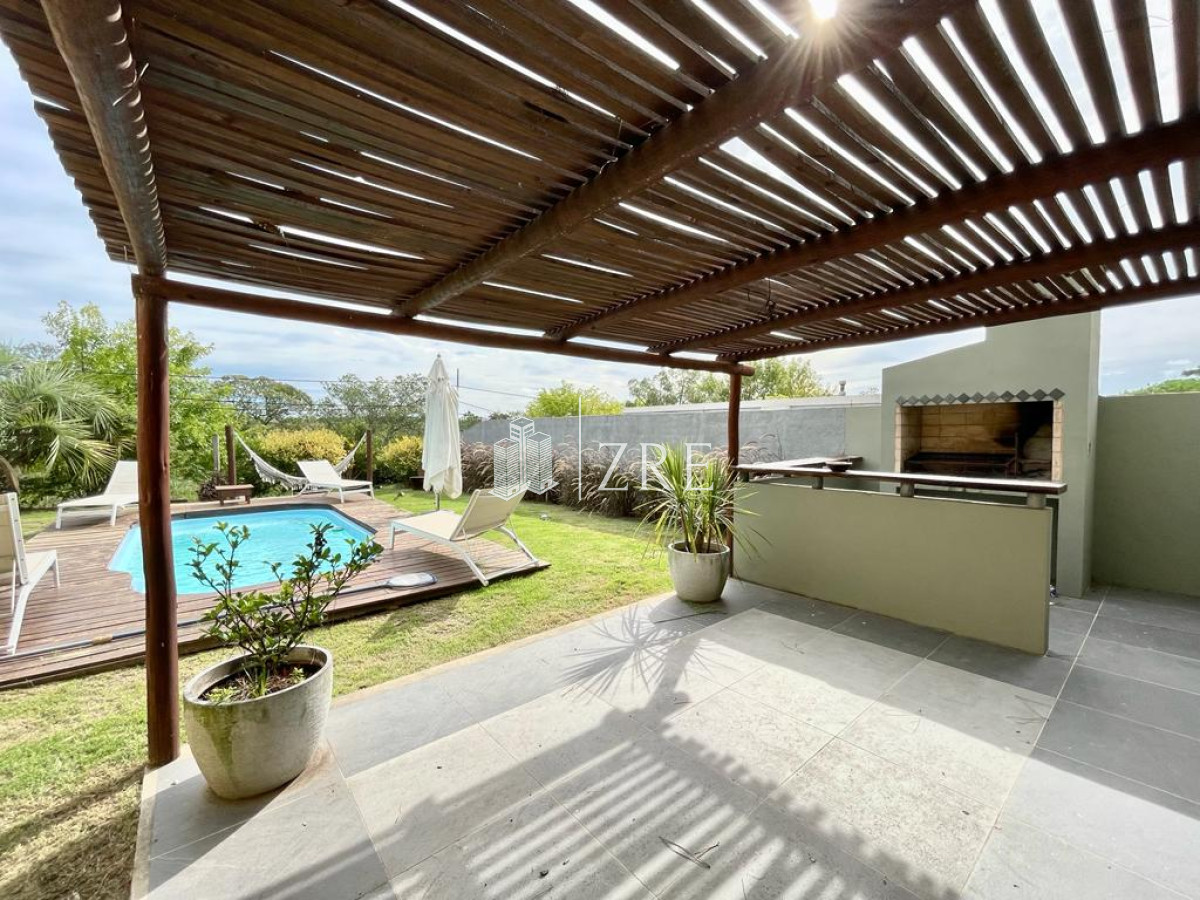 Casa ID.246 - Venta Espectacular casa 2 dormitorios con piscina - La fortuna 