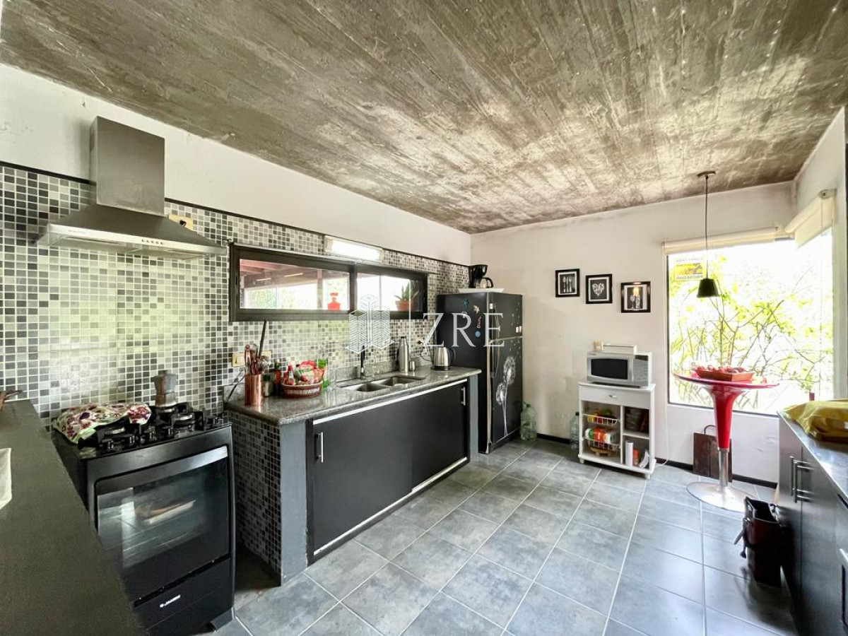 Casa ID.246 - Venta Espectacular casa 2 dormitorios con piscina - La fortuna 