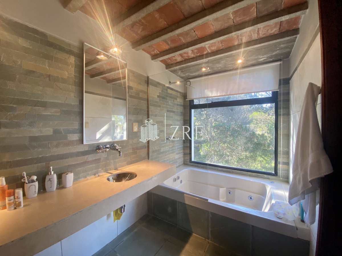 Casa ID.427 - Venta casa 4 dormitorios Arenas de José Ignacio 